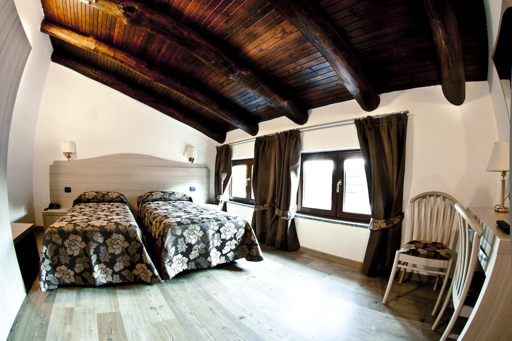 Agriturismo Cascina Del Vai Cairo Montenotte Eksteriør bilde