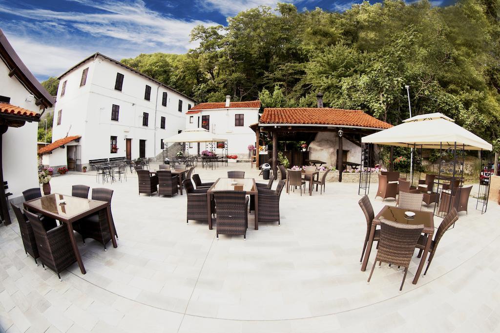 Agriturismo Cascina Del Vai Cairo Montenotte Eksteriør bilde