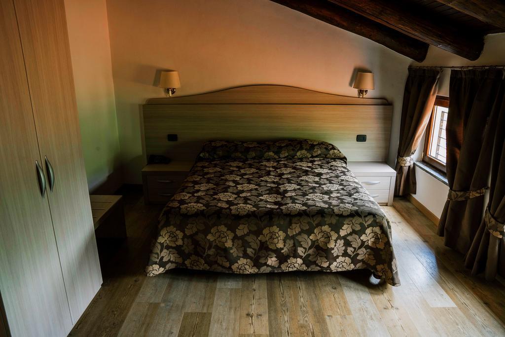 Agriturismo Cascina Del Vai Cairo Montenotte Eksteriør bilde