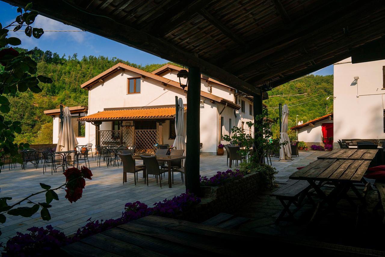 Agriturismo Cascina Del Vai Cairo Montenotte Eksteriør bilde