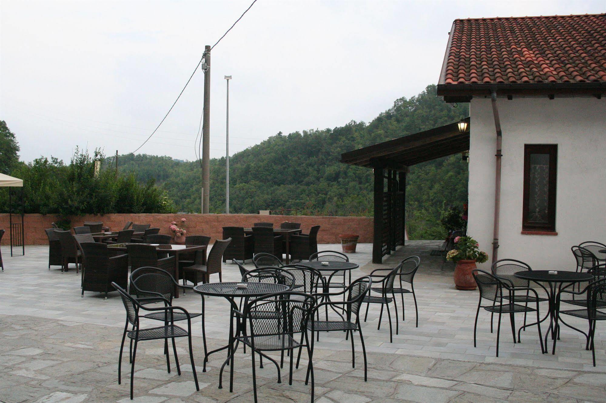 Agriturismo Cascina Del Vai Cairo Montenotte Eksteriør bilde
